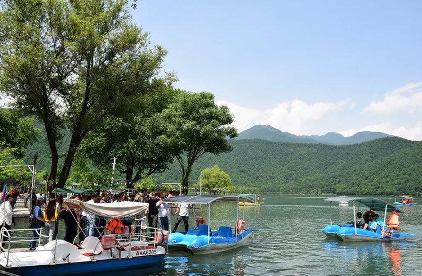 Nohur Lake (Nohurgol), Gabala, Azerbaijan